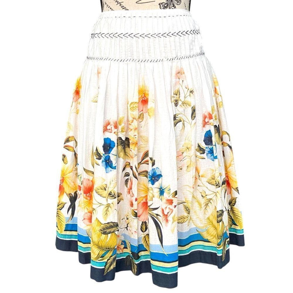 Tommy Bahama Floral Pleated Skirt in Size 6